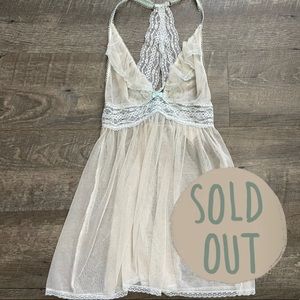 SOLD!vintage lingerie